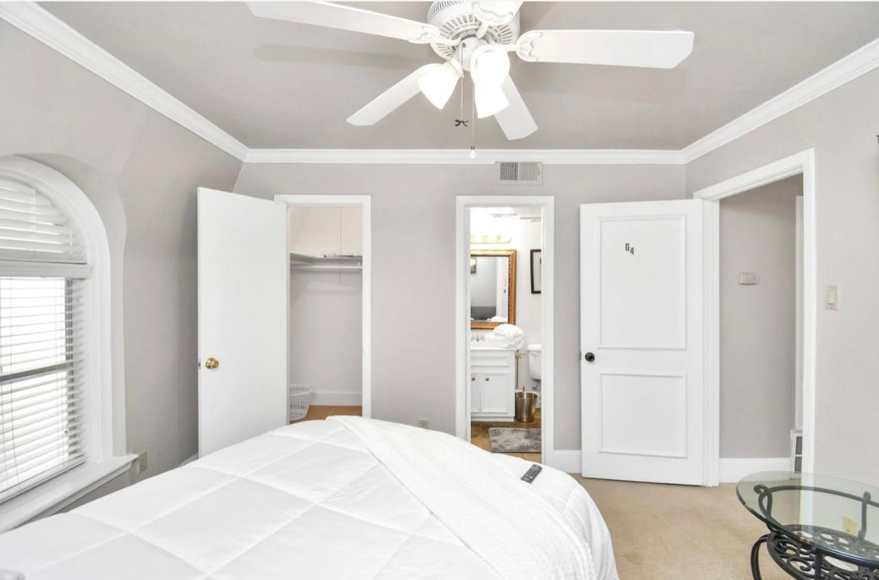 Stunning Private Room In Town Home Houston Kültér fotó